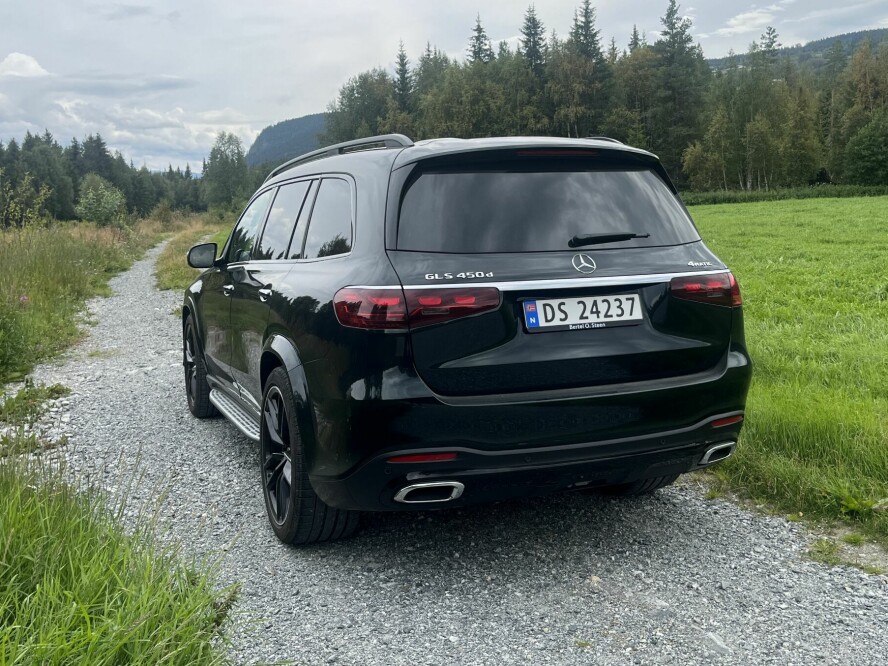 FORBRUK: Etter å ha kjørt 828 kilometer, ender vi opp med et forbruk på 0,75 l/mil, ifølge kjørecomputeren.