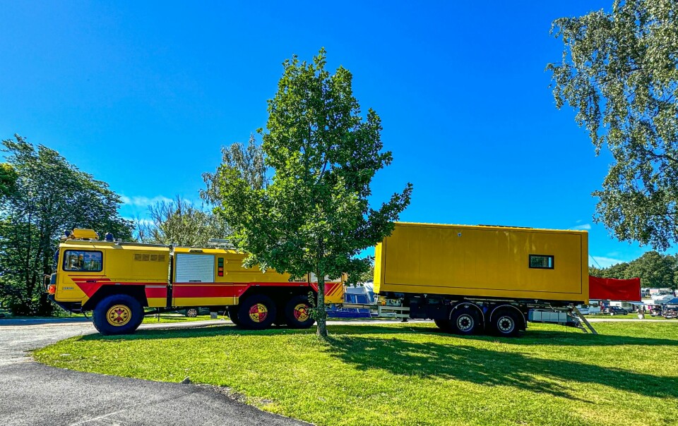 LANGSTRAKT: Med balkong-lemmen nede strekker ekvipasjen seg til tyve meter.