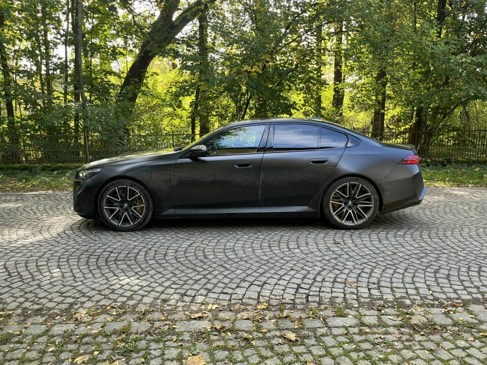 KOSTBART EKSTRAUTSTYR: Bilen vi fikk teste var utstyrt med karbonkeramiske bremser, som er ekstrautstyr: Pris: 122 800 kroner.