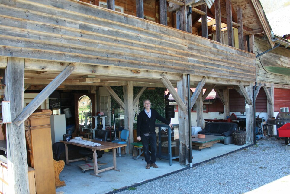 BRUKTBUTIKK: Lykkelig er den som kommer til Geirmunds klyngetun med det rare i. Hvis han i tillegg åpner opp for en handel, er det bare å åpne lommeboken. Her er det lett å la seg friste.