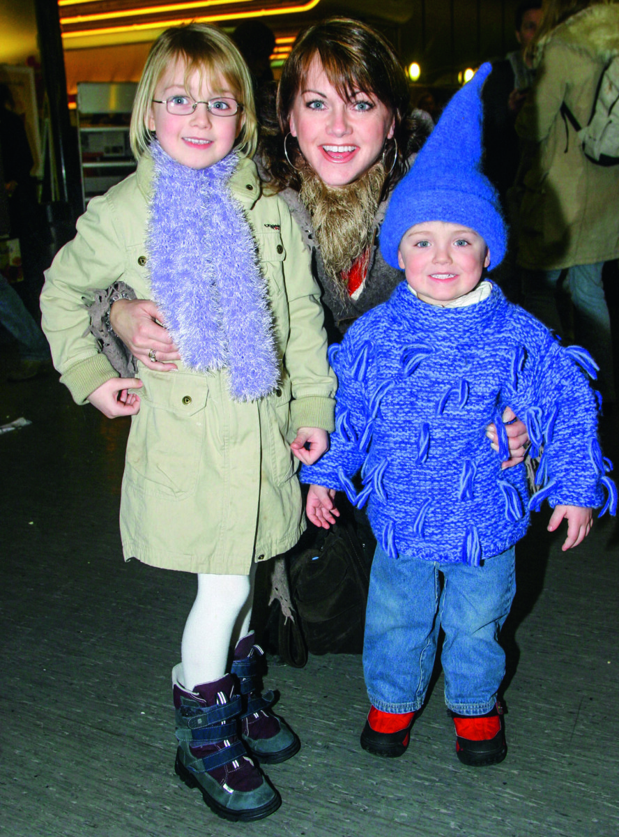 VOKSNE BARN: I dag har barna Andrine og Halvor forlatt redet, men foreløpig lar barnebarn vente på seg. – Jeg har fått beskjed om at «da kan du vente!» Jeg var 34 da jeg fikk mitt første barn, så jeg skal ikke mase på noen, innrømmer Hilde.