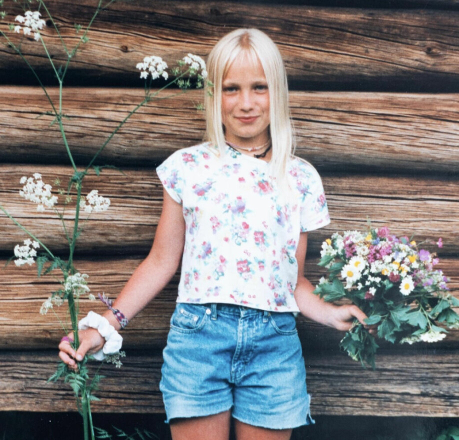 BARNDOM SOM SATTE SPOR: Der og da føltes det livstruende for Linn at noen skulle få vite om overgrepene. Så hun var glad for at moren holdt på hemmeligheten deres. Ettersom årene gikk, endret hun oppfatning, og i dag ønsker hun å hjelpe andre.