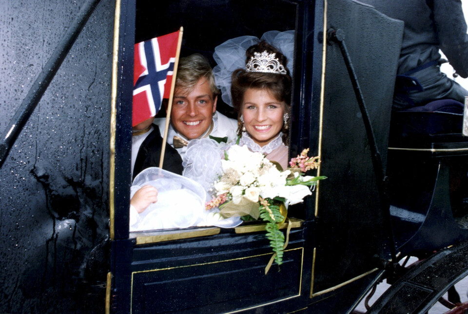 GIFTET SEG I 1991: Carola og den norske predikanten Runar Søgaard. I etterkant har Carola innrømmet at hun fortrengte varselsignalene hun fikk allerede på bryllupsreisen.