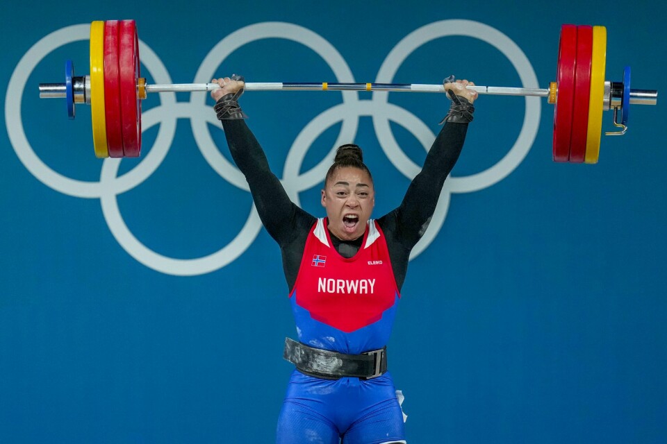 STERK INNSATS: Solfrid Koanda løftet seg helt til topps og tok gull i klassen 81 kilo vektløfting for kvinner i OL.