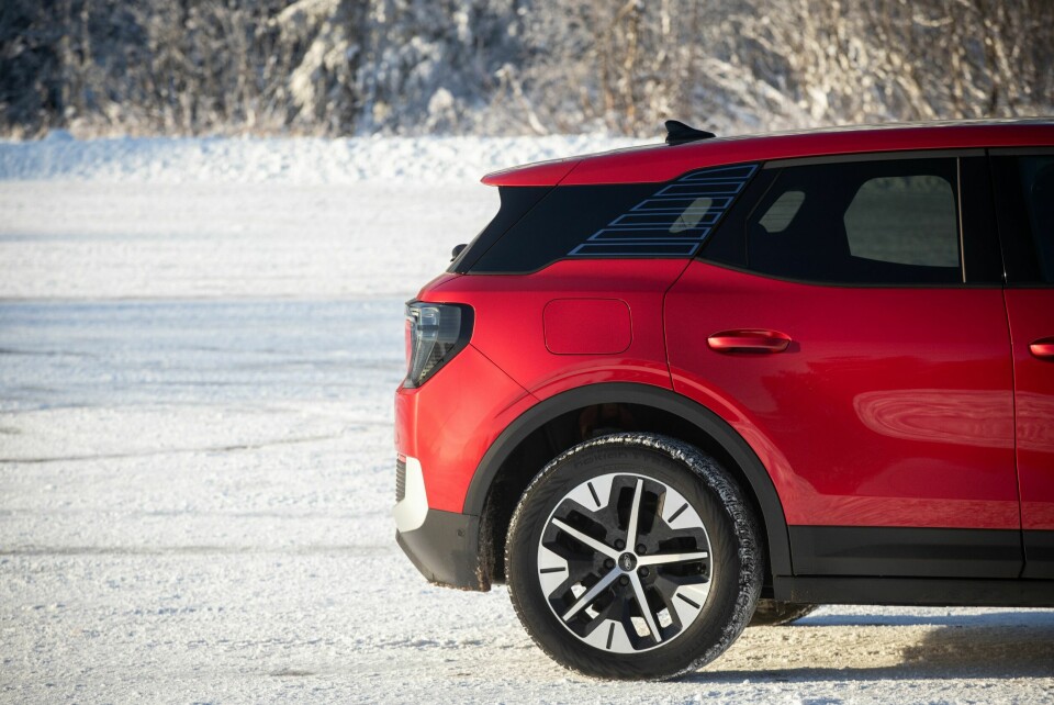 FORD: En smule kortere og rettere avslutning gir Explorer mer markert hekkprofil.