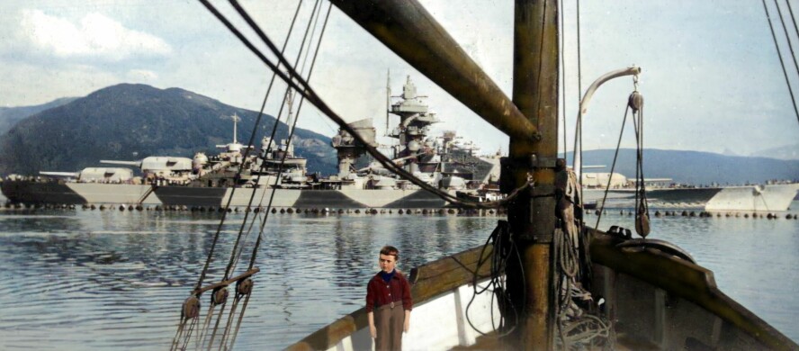 I TROMSØ: I oktober 1944 ble «Tirpitz» flyttet fra Kåfjorden i Alta til Håkøybotn ved Tromsø for å fungere som en flytende festning. Bildet har trolig aldri vært publisert før.