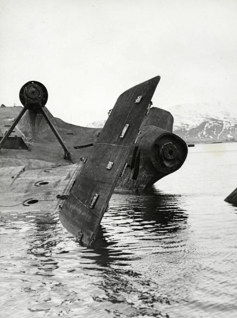 VRAK: I årene 1947–1957 ble «Tirpitz» hugget opp og fjernet. Plater fra skipet brukes den dag i dag som grøftelokk i forbindelse med veiarbeid i Oslo.