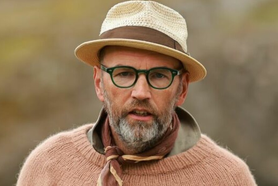 PRIMITIVT: – Jeg, som er sønn av frelses-arméoffiserer, har opplevd å vokse opp uten TV, innlagt dusj og badekar på noen av stedene vi har bodd, forteller Brynjar om sine erfaringer med primitive kår.