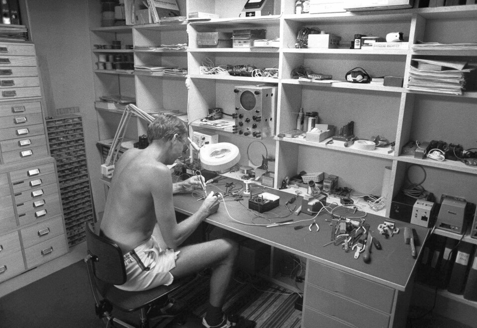 BOMBEVERKSTEDET: Tingström i bombeverkstedet under en politi-rekonstruksjon i 1983.