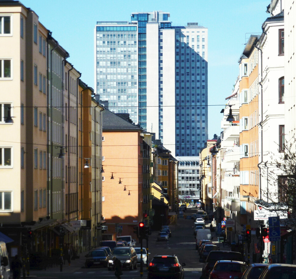 SKATTEVESENETS FESTNING: «Skatteskrapan» var base for svenske skattemyndigheter i Stockholm − og mål for én av de fire påfallende like bombene som var rettet mot svenske myndigheter som Lars Tingström lå i konflikt med.