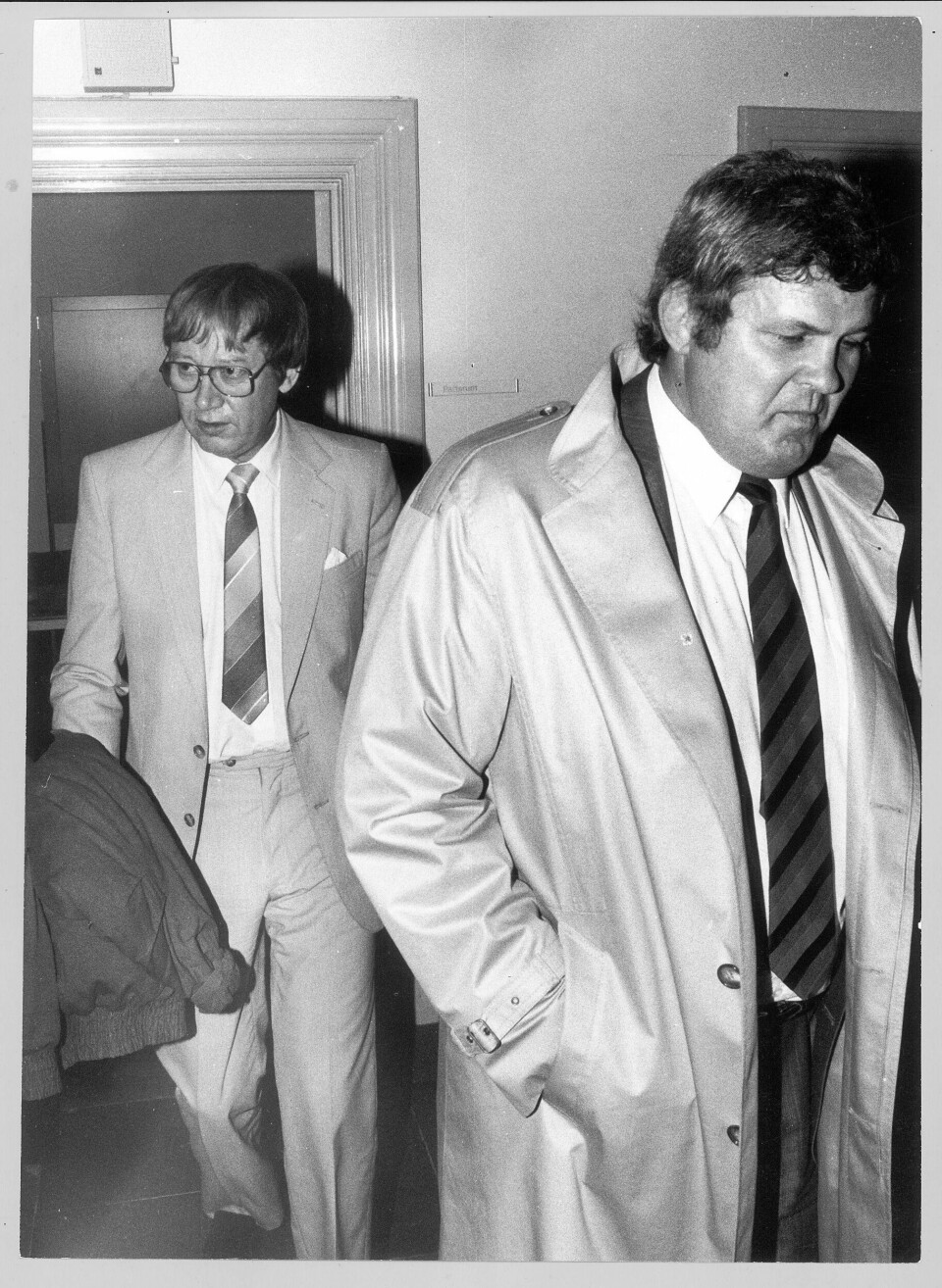 HEVDER HAN MOTTOK TESTAMENTE: Advokat Pelle Svensson (t.h.) hevdet han mottok Lars Tingströms testamente på sistnevntes dødsleie. Ifølge testamentet, skal Tingström ha bestilt drapet på Olof Palme.