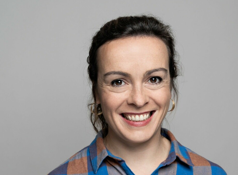 KOMIKER OG FORFATTER: Gir innblikk i hvordan foreldrerollen er i Norge.