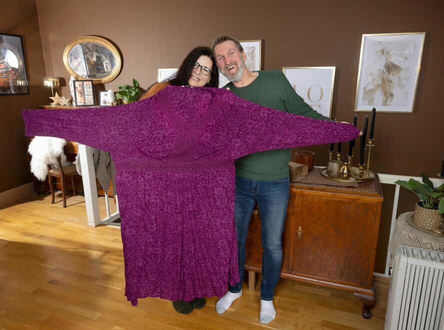 FORSKJELLEN: Denne kjolen brukte Mona for 40 kilo siden.