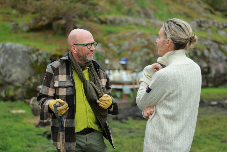 TRIVDES: Advokaten takket ja til «Farmen kjendis» fordi han gjerne tar en ny utfordring.