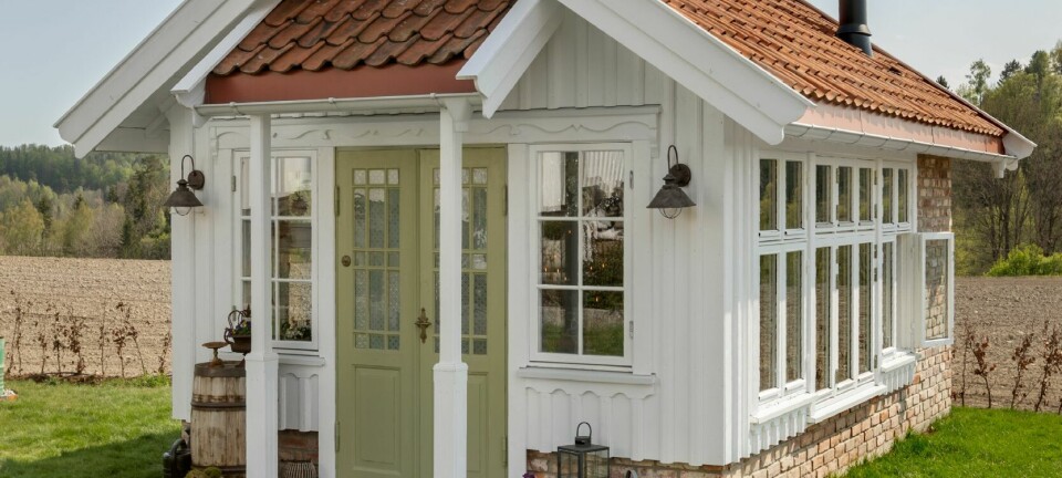 Marianne og Johan bygde en hagestue av gamle materialer de fant på Finn