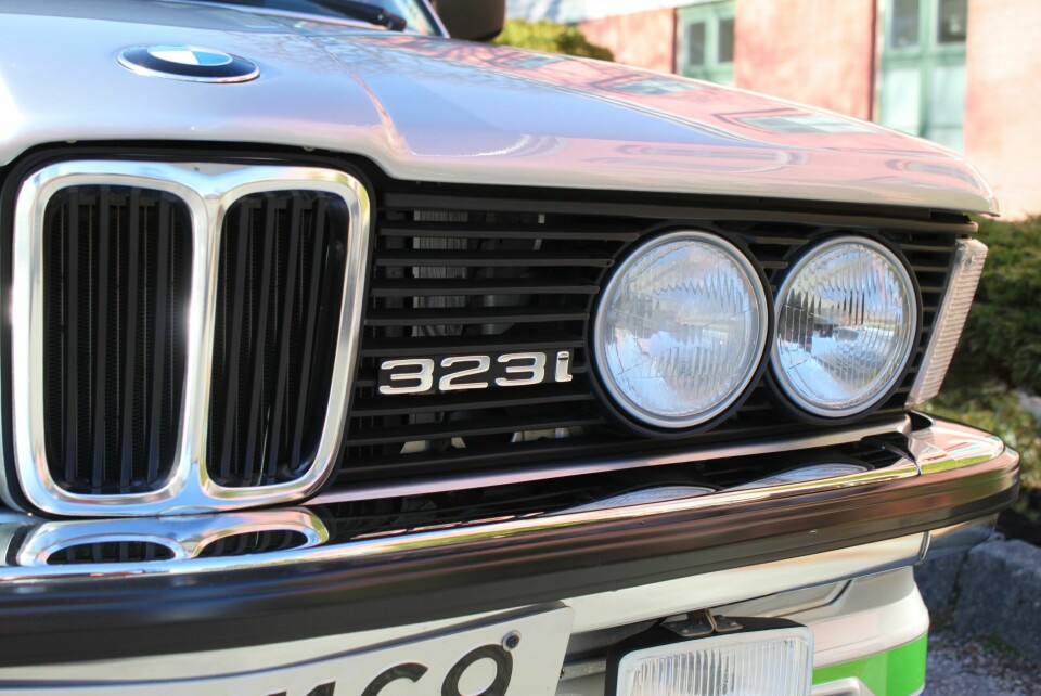 EMBLEM: Det er viktig å signalisere at man har størst motor.