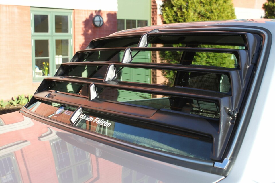 EKSTRAUTSTYR: Laksetrapp, eller «sjalusi» om en vil, er like synonymt med 80-tallet som Miami Vice, kreppet hår og Madonna.