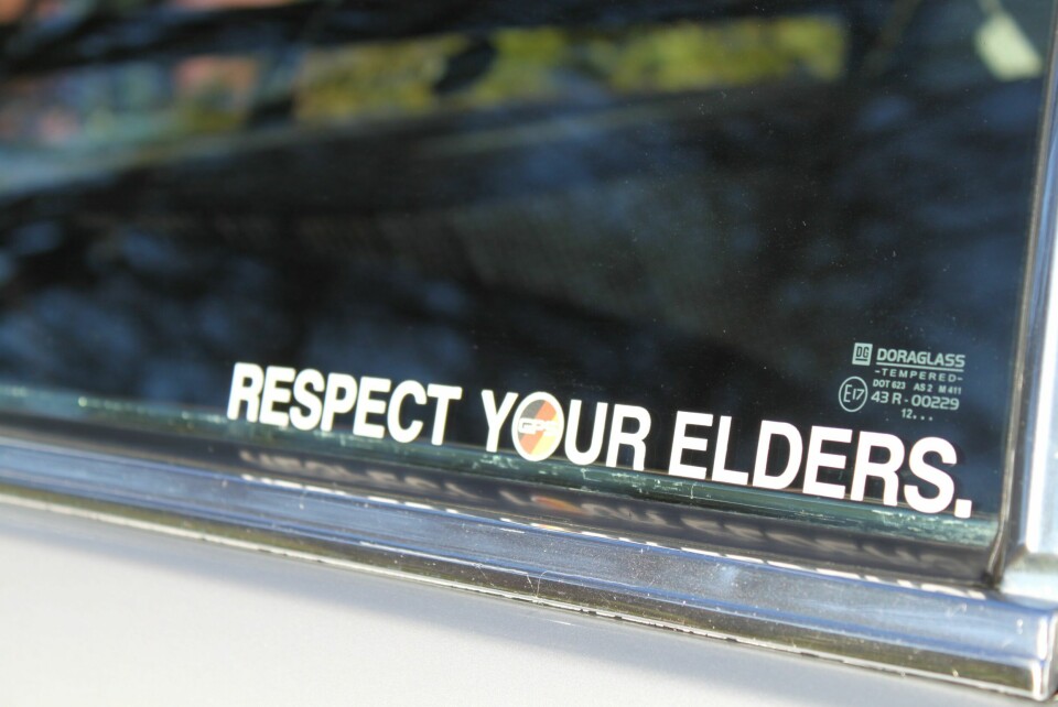 KLAR TALE: Her er det bare å vike, folkens. Vær greie, da!