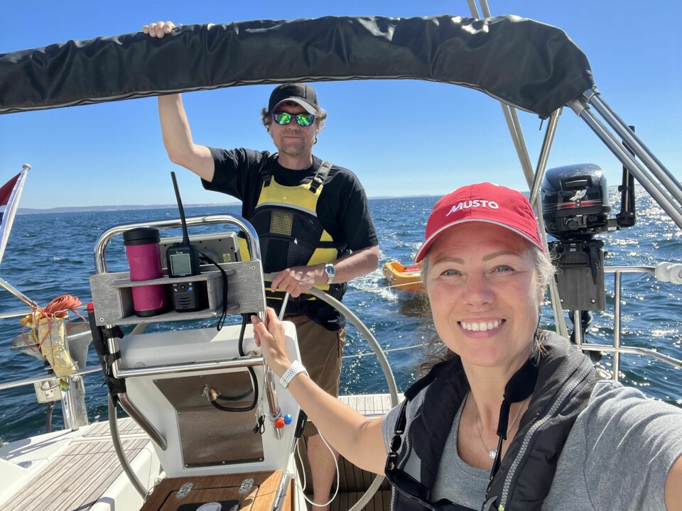 SKIPPER TRINE: – Dette bildet må dere få med! Det ble tatt på min første seiltur som skipper, en fantastisk tur langs kysten av Norge og over til Sverige. Bare Lars og meg på sommerferie.