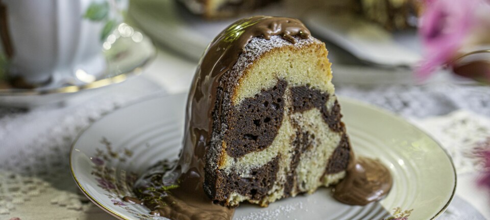 Oppskrift på marmorkake med melkesjokoladeglasur