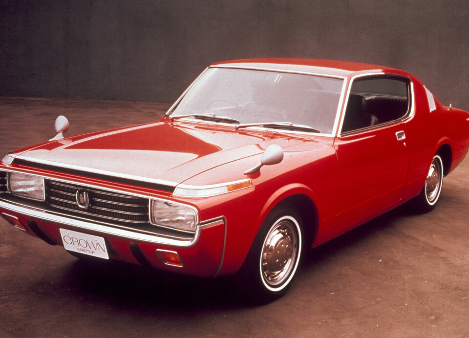 JAPANSKE MARKEDET: Flott Crown Coupe fra 1971. Legg merke til rektangulære lykter kun for det japanske markedet.