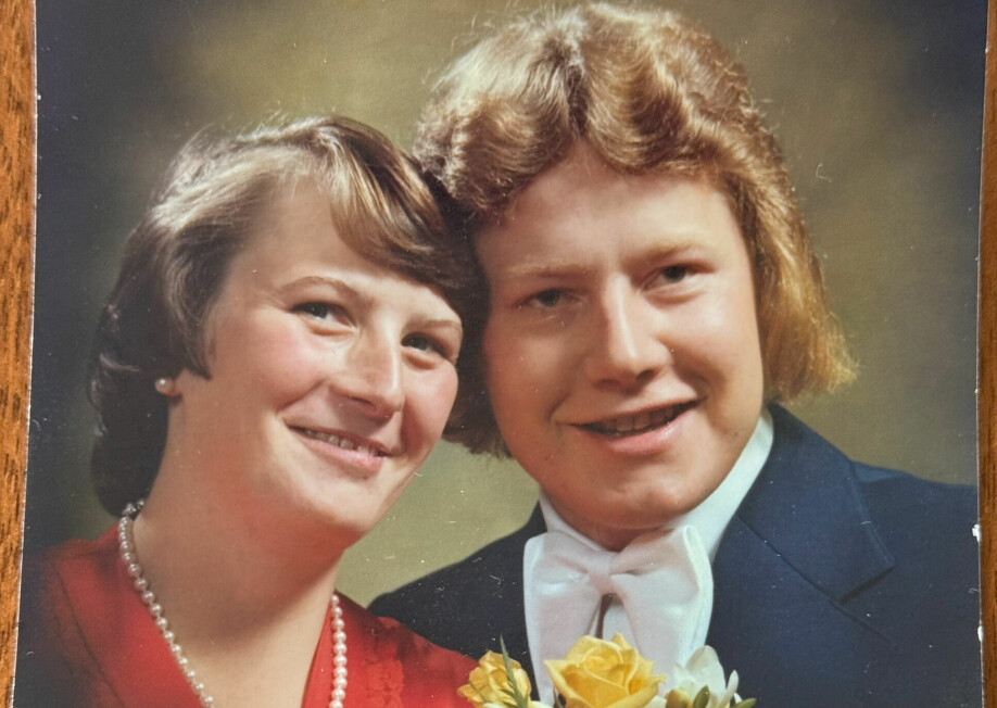 NYGIFT OG LYKKELIG: De var hverandres ungdomskjærester og sto på terskelen til et liv sammen som ektepar og småbarnsforeldre. Så kom ulykken og rev dem fra hverandre.