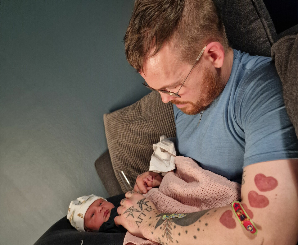 FØDSELSHJELPER: Pappa Eirik var trygg hele veien og gjorde en fantastisk innsats da sønnen kom til verden.