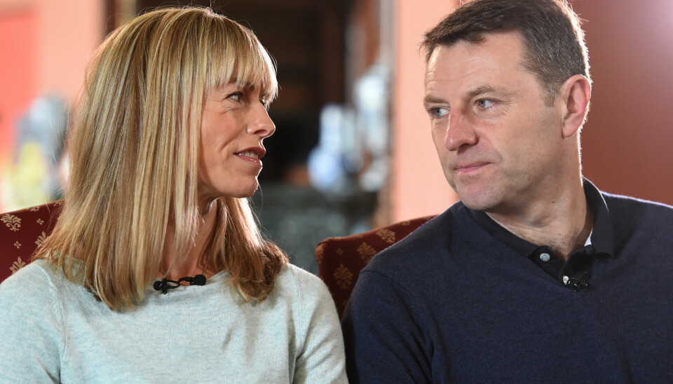 GIR ALDRI OPP: Madeleines foreldre Kate og Gerry McCann har i årene etter datterens forsvinning aldri gitt opp håpet om å finne ut hva som hendte med datteren og har reist verden rundt. Her er de fra en TV-opptreden i 2017. – Portugisisk politi famlet i blinde da de mistenkte foreldrene for selv å stå bak, mener tidligere etterforsker.