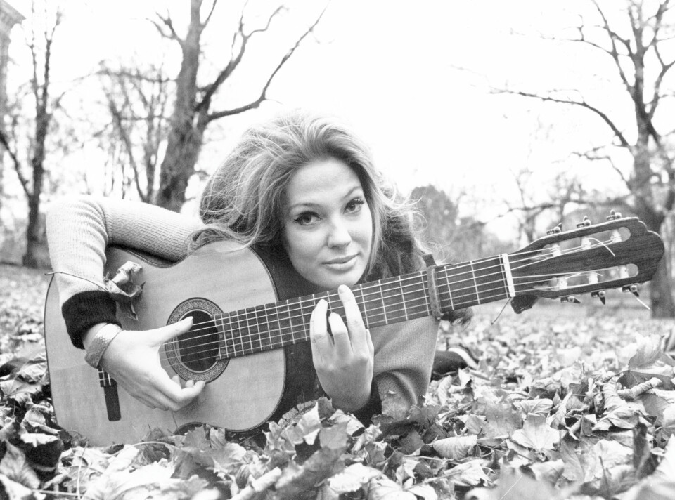 VISESANGER: Åse Kleveland gjorde det stort som artist i sin ungdom. Totalt har hun utgitt fem solo-album. Her er hun 20 år gammel i 1969.