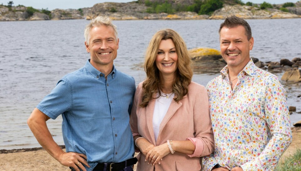 GOD STEMNING: Snekker Lars Fossum, interiørdesigner Aina Sollie Steen og hageekspert Espen Skarphagen har det gøy på jobb sammen.