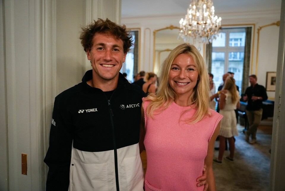 PENT PAR: Casper og Maria har begge vokst opp på Snarøya og offentliggjorde forholdet i 2018. I 2023 feiret de tennisspillerens 2. plass i French Open i den norske ambassade-residensen i Paris.