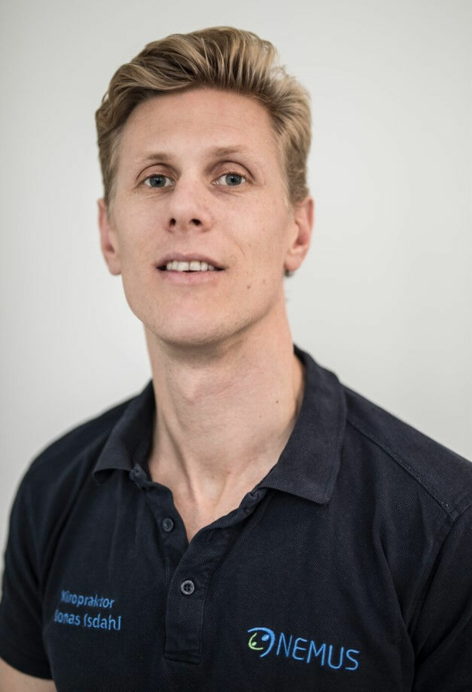 EKSPERT: Kiropraktor Jonas Isdahl, driver Fot- og ankelklinikken på NEMUS i Oslo.