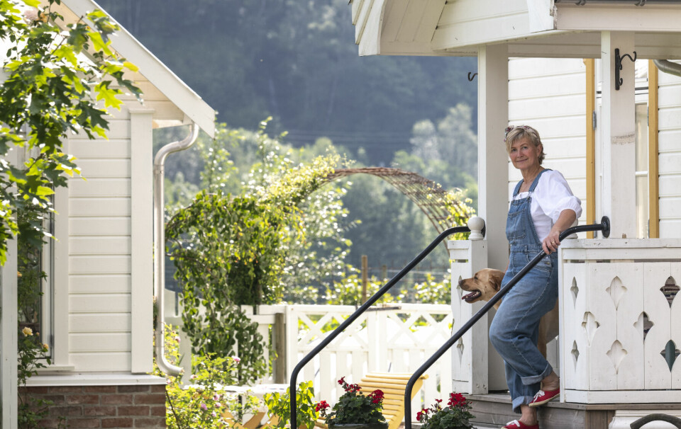 Randi Berge kjøpte et småbruk som sto til nedfalls: – Det var blitt et spøkelseshus