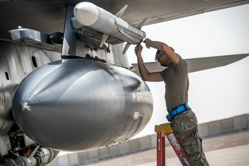 DRIFTSSIKKERT: F-15 er et velprøvd fly med enklere behov enn nyere stealthfly når det kommer til vedlikehold og bakkemannskap.