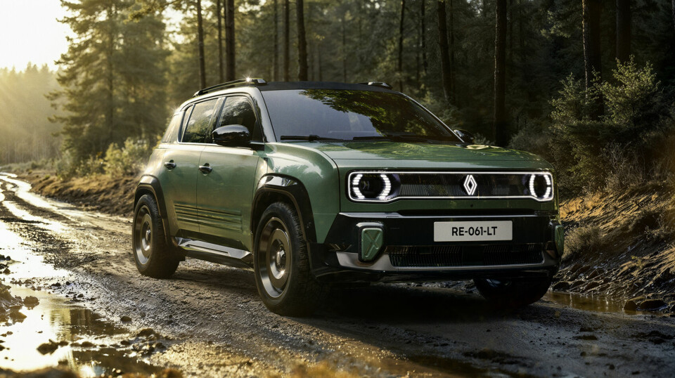 MED FIREHJULSDRIFT: Det er ikke utenkelig at R4 vil bli tilgjengelig med firehjulsdrift. Nylig viste Renault frem dette Renault 4 Savane 4x4-konseptet.
