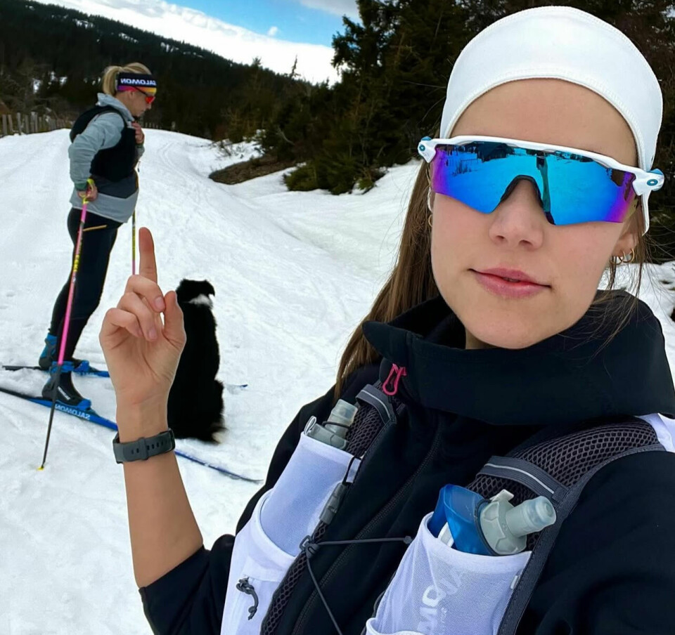 GRAVID: – Vi utvider flokken, skrev Astrid da hun delte dette bildet på Instagram i mai 2024.