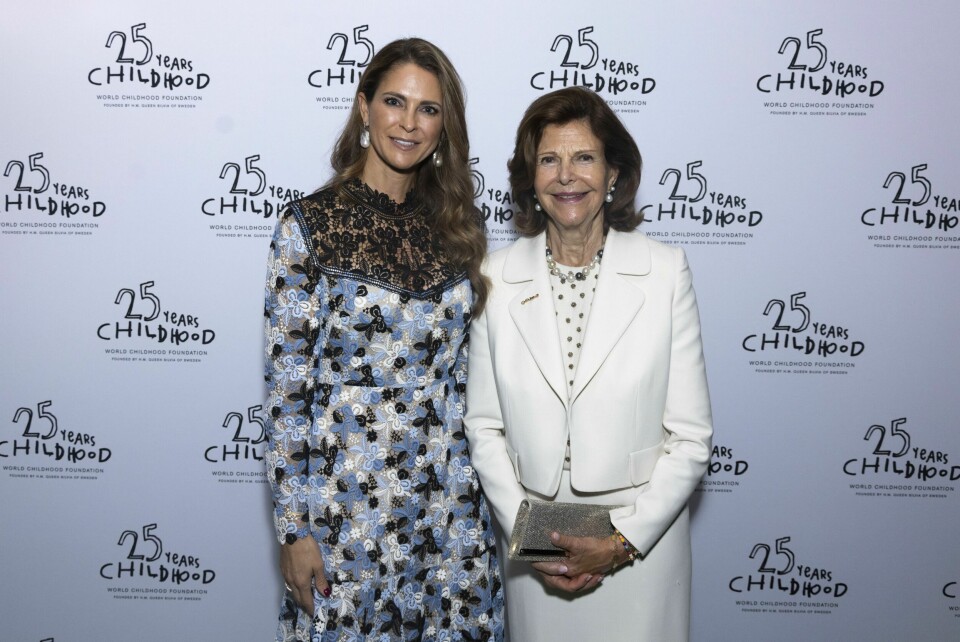 STOLT MAMMA: Dronning Silvia støtter prinsesse Madeleines nye karriere.