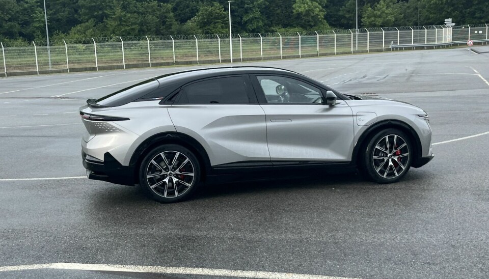 MOMENTFORDELING: De to bakre elmotorene jobber uavhengig, og momentfordelingen styres elektronisk og millisekunder-raskt av Alpine Active Torque Vectoring-systemet, som typisk vil fordele mer kraft til ytterhjulet.