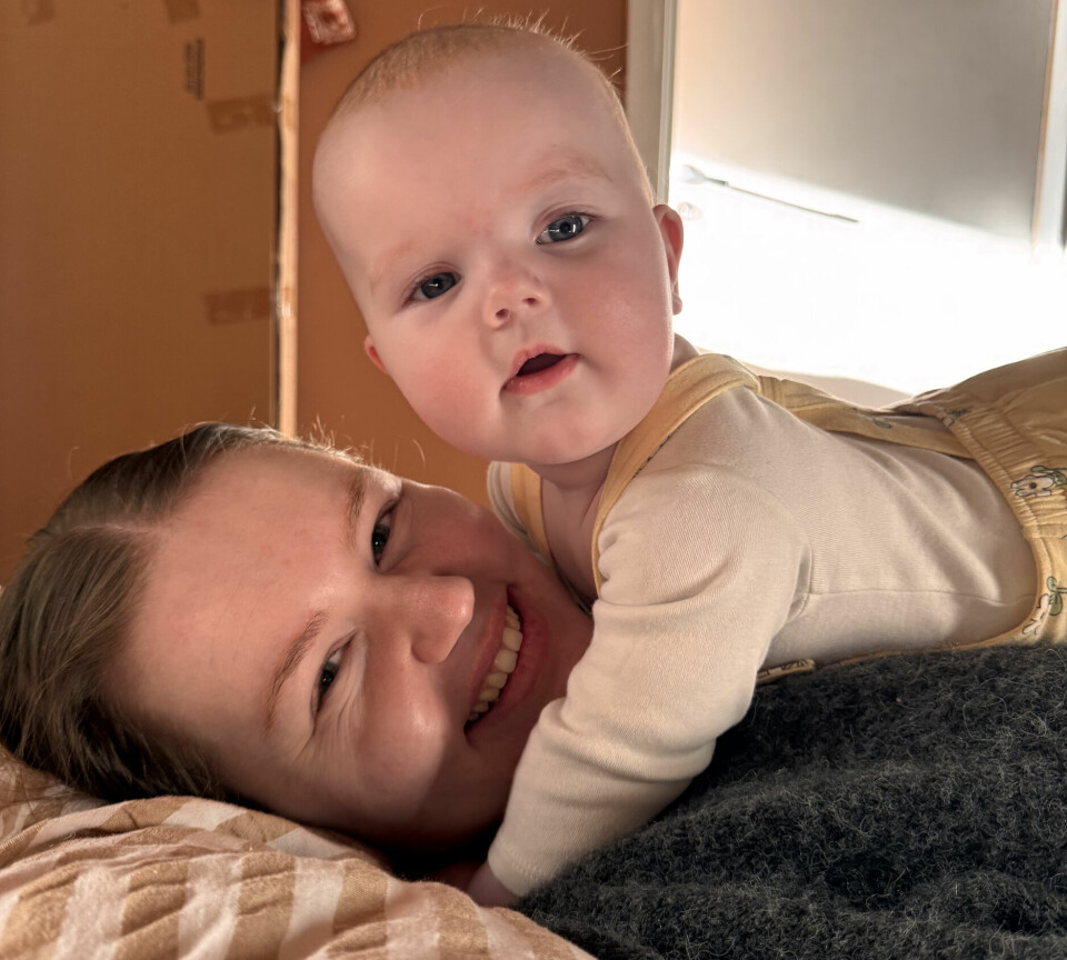 AMMING: Ida var forberedt på at hun kanskje ikke fikk til amming. Men da det kom til stykket, ble det utfordrende å akeptere at hun ikke fikk det til slik hun ønsket.