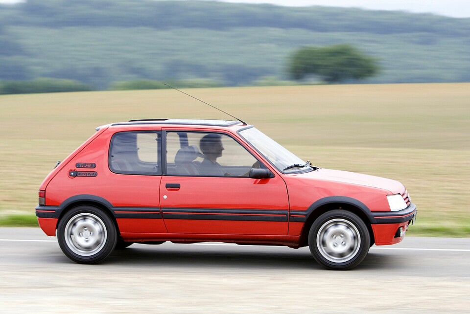 PEUGEOT 205 GTI: Kanskje var det Peugeot 205 GTI-kongen av 80-tallet?