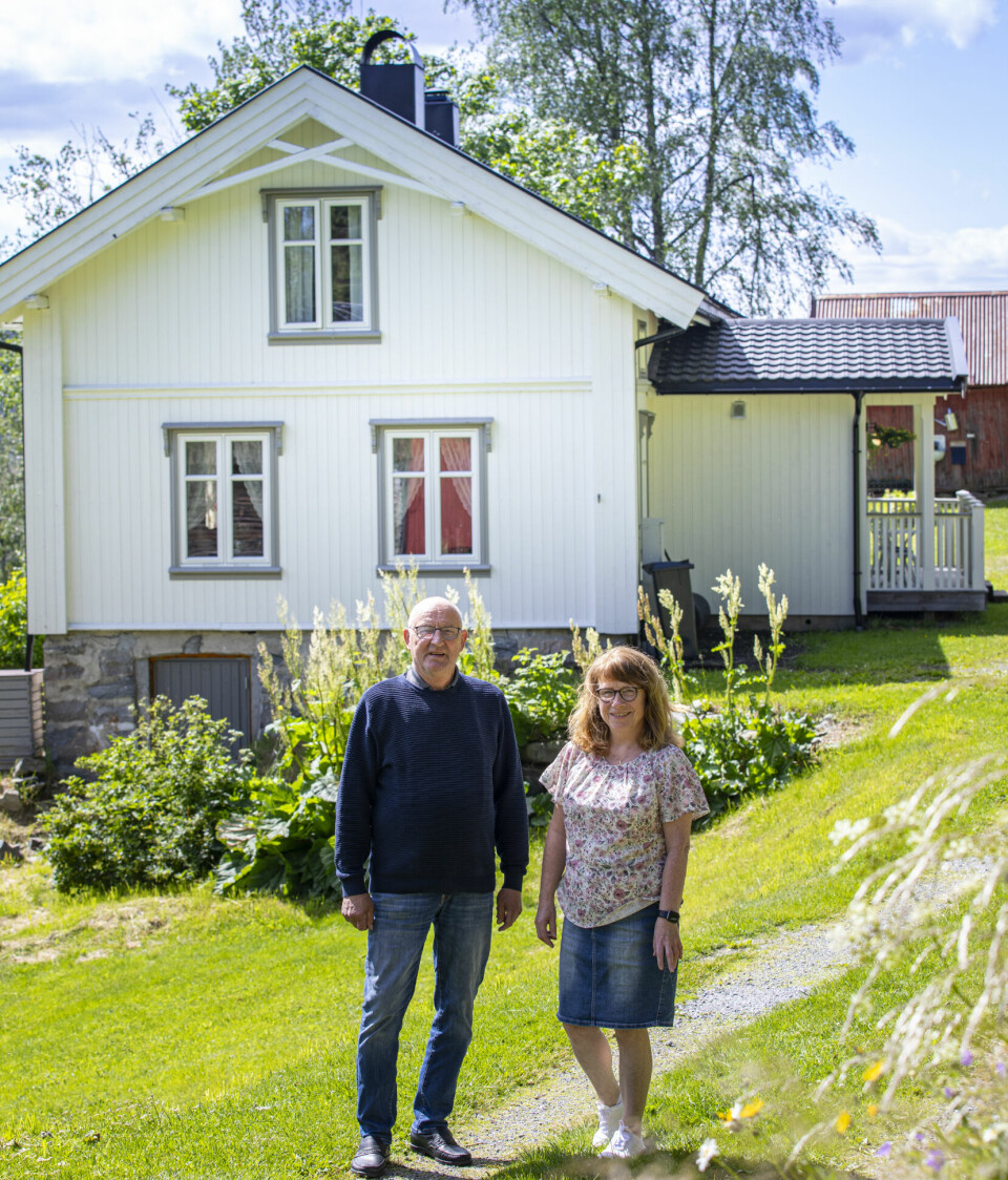 NYTT LIV: Jan og Aase har lagt ned mye jobb i å pusse opp småbruket. Nå bruker de det som fritidsbolig.