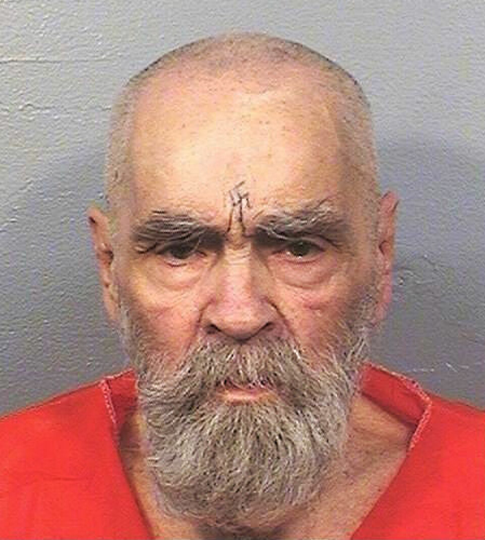 DØDSDØMT FIKK LIVSVARIG: Charles Manson fotografert i august 2017. Kort tid etter døde kultlederen i fengselet etter at dødsdommen mot ham ble omgjort til livsvarig fengsel.