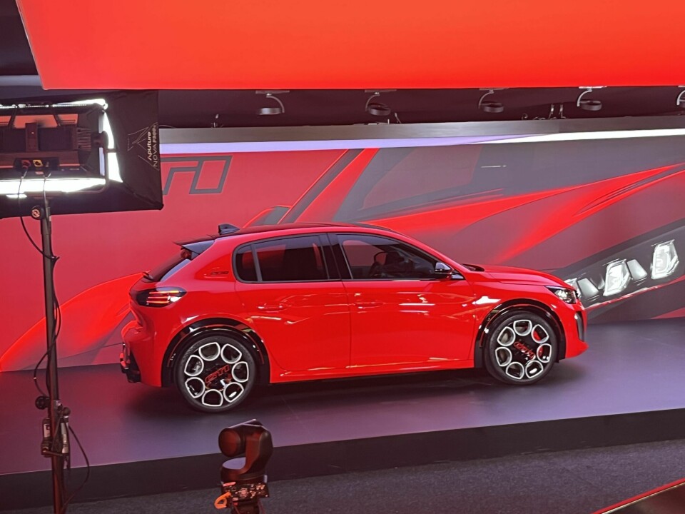 GTI-ARVEN: 40 år etter 205 GTi er Peugeot tilbake med en GTi. Mange hadde sikkert ønsket seg en forbrenningsmotor med turbo, men det dreier seg selvsagt som en helt elektrisk variant.