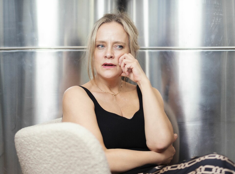 SAMLIVSRÅD: Henriette Steenstrup er overbevist om at felles interesser er en viktig ingrediens i alle forhold. Og hvis man ikke allerede har det, kan man få det. Derfor har hun begynt å interessere seg for fotball og fluefiske.