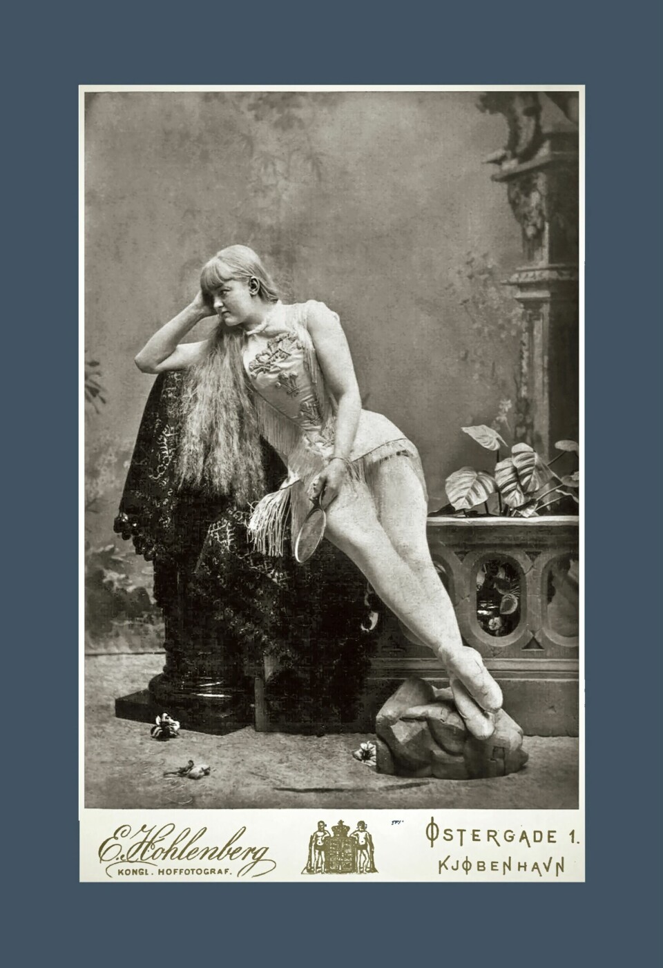 EN MYTE: Musikk er komponert, bøker er skrevet og film er laget om ulykkelige Sixten Sparre og Elvira Madigan, som ikke kunne få hverandre, og som derfor valgte å gå i døden sammen. Nå avslører Sixtens oldebarn at det heller trolig var snakk om en regelrett henrettelse. Elvira ville ikke dø.