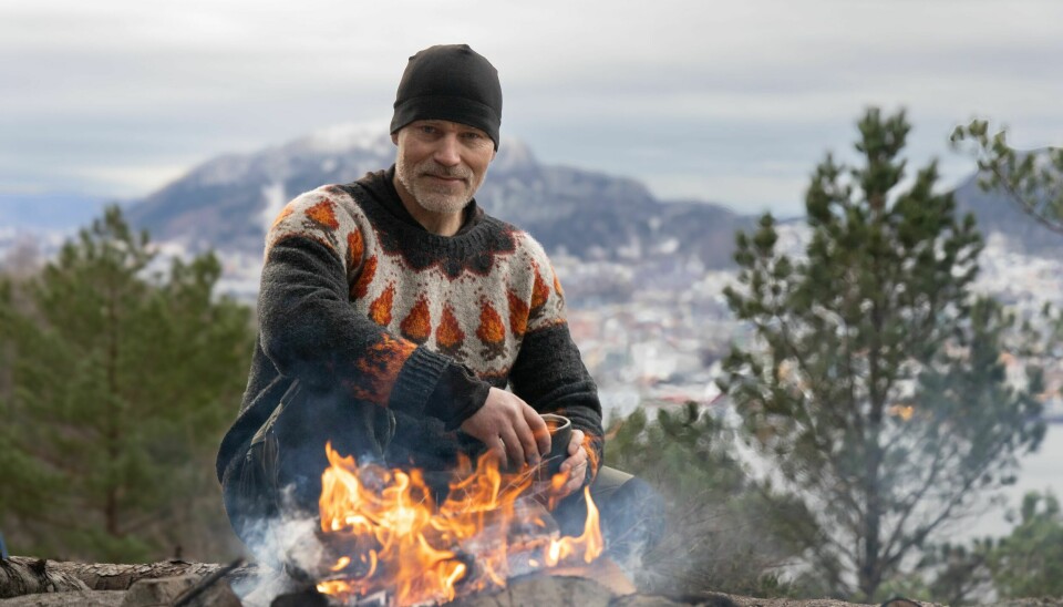 MAKE BÅL GREAT AGAIN: Ares kampsak er å gi fellesskapet rundt bålet en større plass i samfunnet. Derfor er Bålpraten sentral på turer med Medvandrerne.