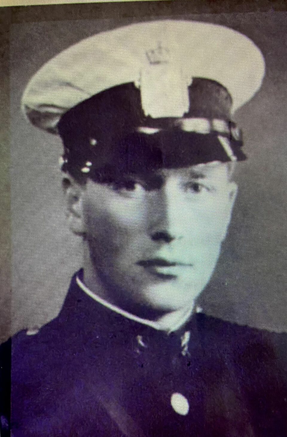MOTSTANDSMANN OG POLITILEGENDE: Leif Kristian Føsker søkte seg til politiet i 1940 for å drive motstandskamp i politiuniform. Karrieren skulle starte dramatisk og fortsette til pensjonsalderen ble nådd i 1978.