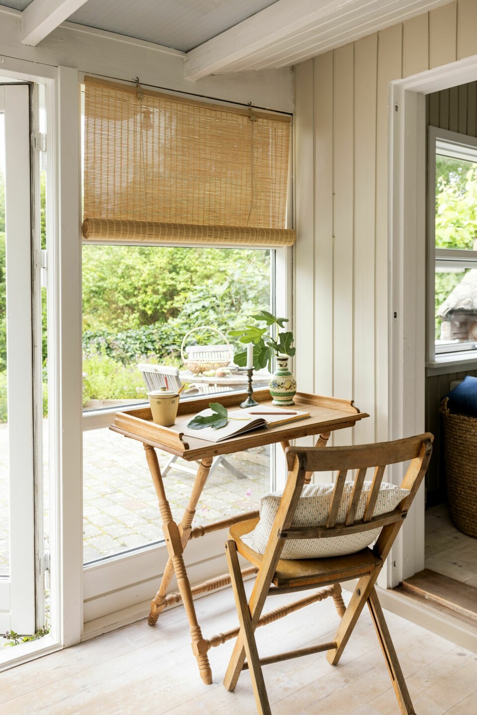 FINE FUNN: At Line og Katrine er gode skattejegere ses overalt i huset, hvor unike møbler og funn er med på å skape en behagelig stemning.