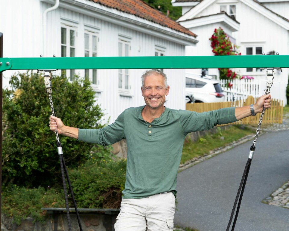 TRIVES: Lars føler seg heldig som er med i dommerpanelet i både «Sommerhytta» og «Fjellhytta», begge på TV 2.