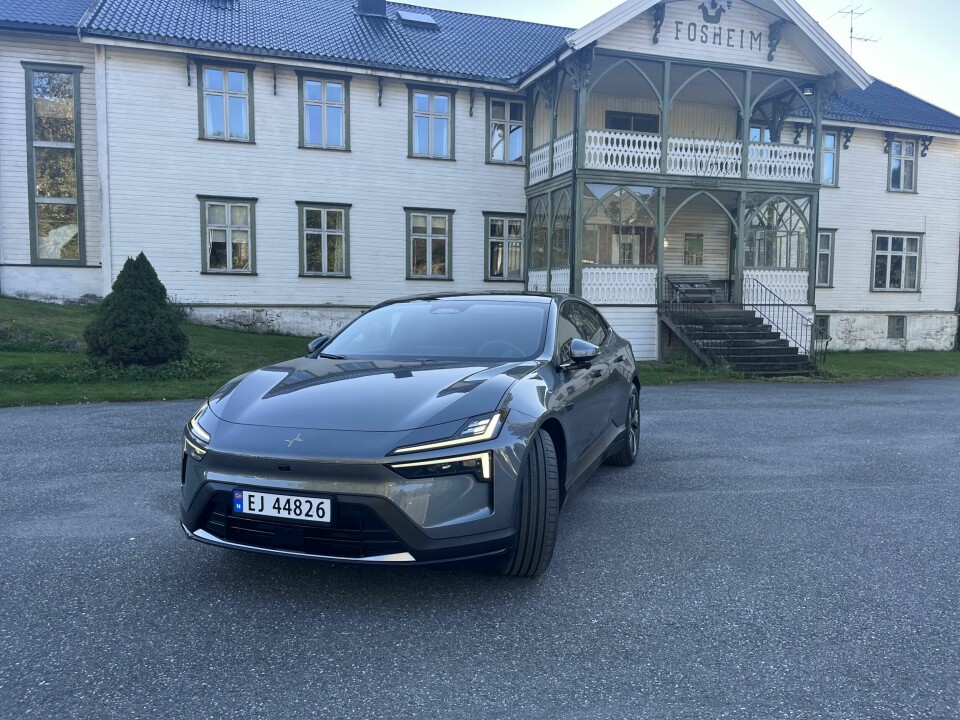 RASK: Totalt leverer elmotorene 400 kW/544 hk, der bakakselen får flest av kreftene. Dreiemomentet er 686 Nm. Sprinten fra 0-100 km/t går unna på 3,8 sekunder.